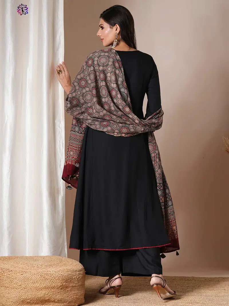 KF 5108 Kalaai Viscose Kurti With Bottom Dupatta Wholesalers In Delhi